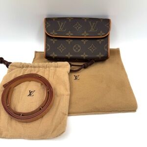 Louis Vuitton Beige Interior Clutch